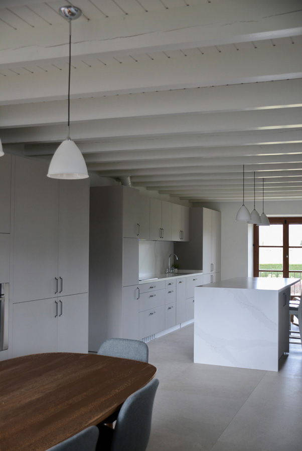 Detalle de la cocina de la granja de Molins con una reforma hecha por Blanca Ferrer